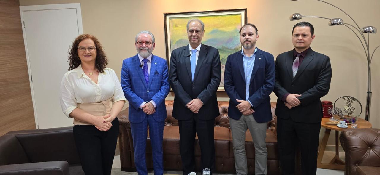 Simero, CFM, Cremero e AMB-RO se reúnem com presidente do TJRO para apresentar pautas de valorização e saúde pública